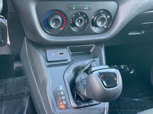 Used 2022 RAM ProMaster City Tradesman w/ Window Group 04 FWD image 23