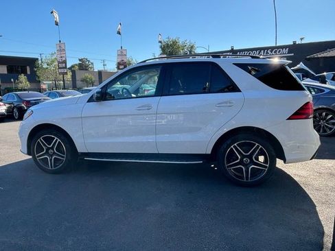 Used 2019 Mercedes-Benz GLE 400 4MATIC w/ Premium 1 Package image 11