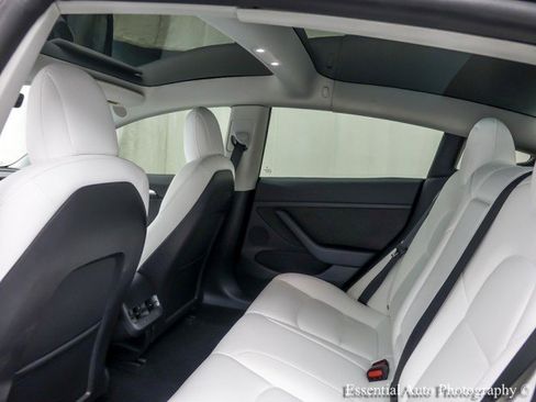 Used 2022 Tesla Model 3 Long Range image 15