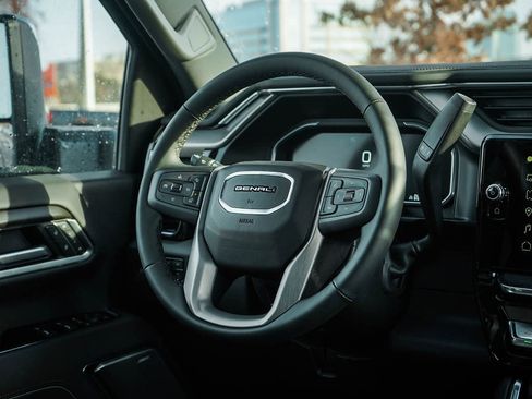 New 2026 GMC Sierra 2500 Denali w/ Denali Reserve Package image 14