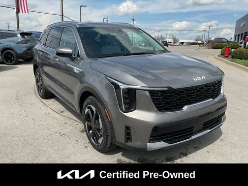 Certified 2025 Kia Sorento EX image 1