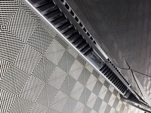 Used 2017 Ford F150 Lariat w/ Equipment Group 502A Luxury image 27