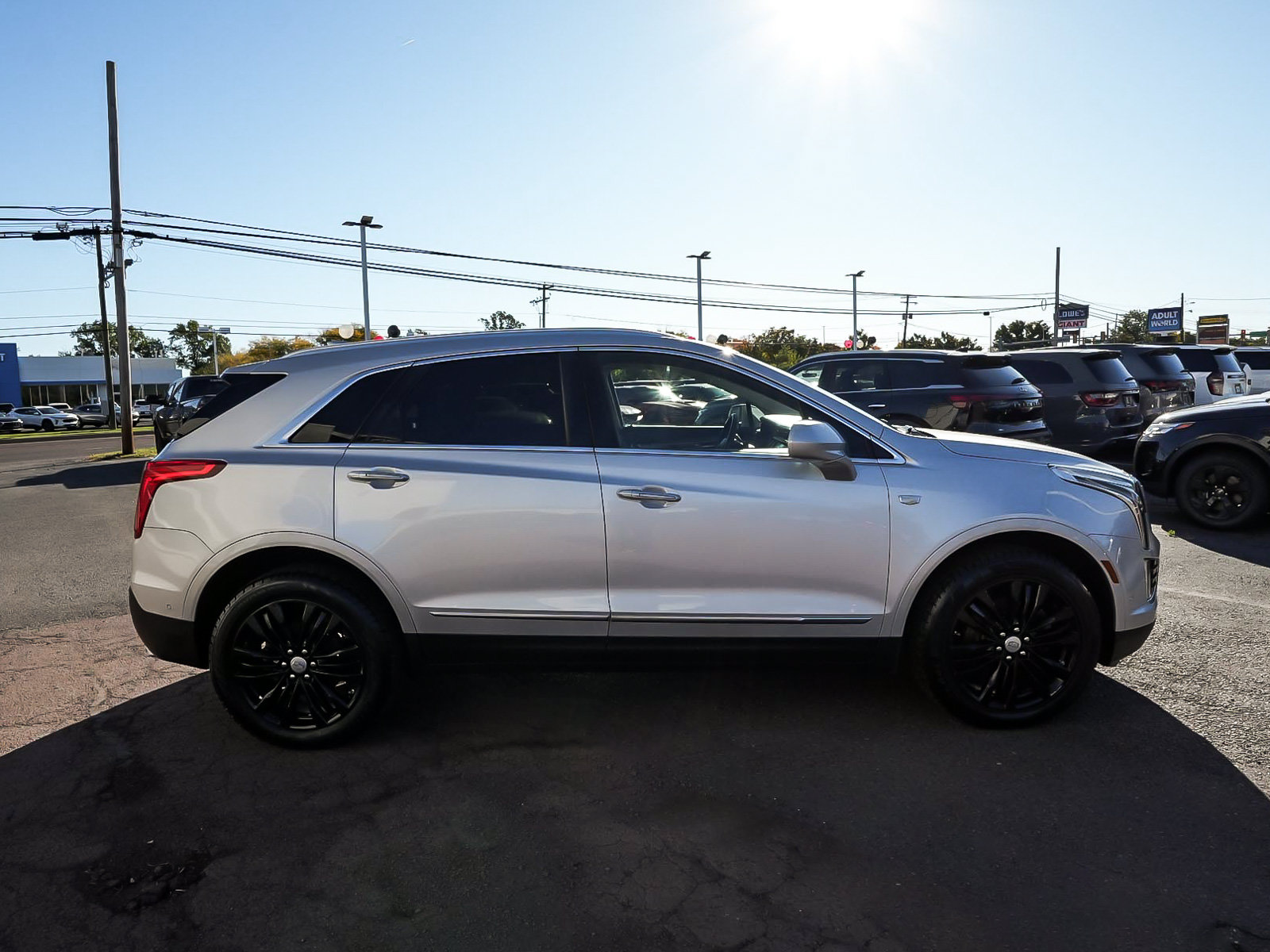 Used 2018 Cadillac XT5 Premium Luxury w/ Driver Assist Package AWD/4WD image 7
