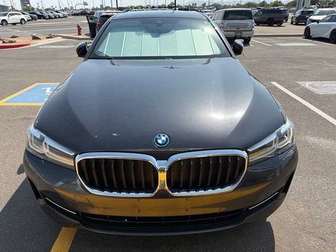 Used 2022 BMW 530e RWD image 2