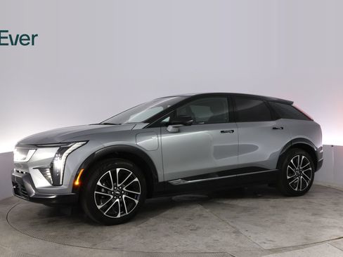 Used 2026 Cadillac Optiq Sport 1 w/ LPO, Floor Liner Package RWD image 18