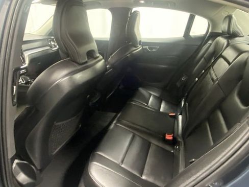 Certified 2025 Volvo S60 B5 Core image 13
