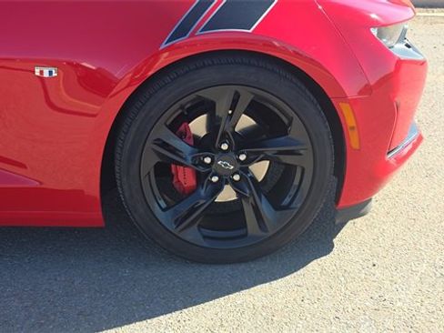 Used 2020 Chevrolet Camaro LT w/ RS Package image 26