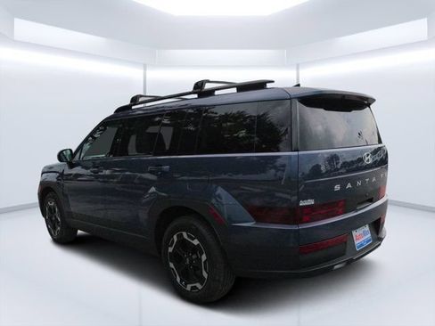 Used 2025 Hyundai Santa Fe SEL FWD image 5