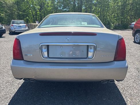 Used 2004 Cadillac De Ville image 12