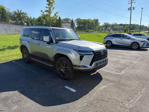 Used 2026 Lexus GX 550 w/ Cold Area Package AWD/4WD image 27