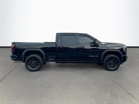 Used 2025 GMC Sierra 2500 AT4 AWD/4WD image 8