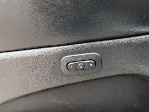 Used 2021 Jeep Grand Cherokee Limited w/ Luxury Group II image 17