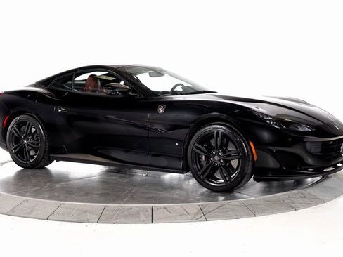 Certified 2020 Ferrari Portofino image 12