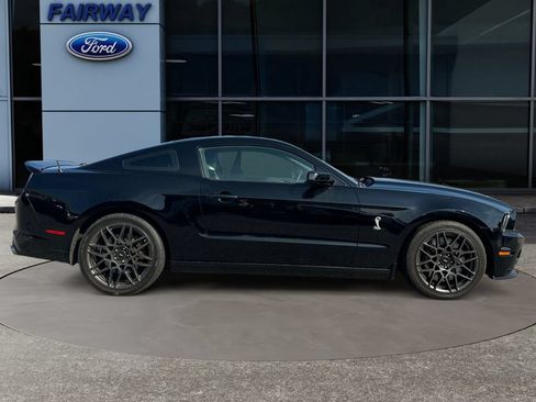 Used 2013 Ford Mustang Shelby GT500 RWD image 9