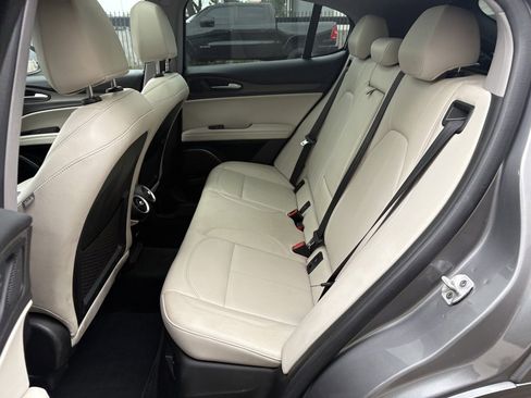 Used 2021 Alfa Romeo Stelvio Ti image 11