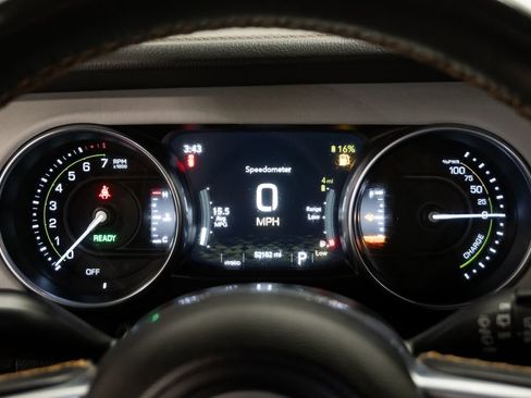 Used 2021 Jeep Wrangler Unlimited Sahara image 13