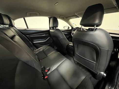 Used 2024 MAZDA MAZDA3 s FWD image 12