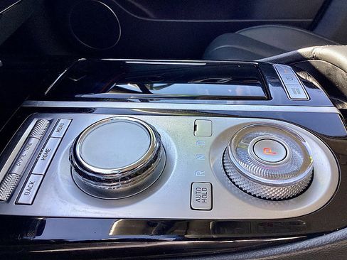 Used 2023 Genesis G80 2.5T image 14