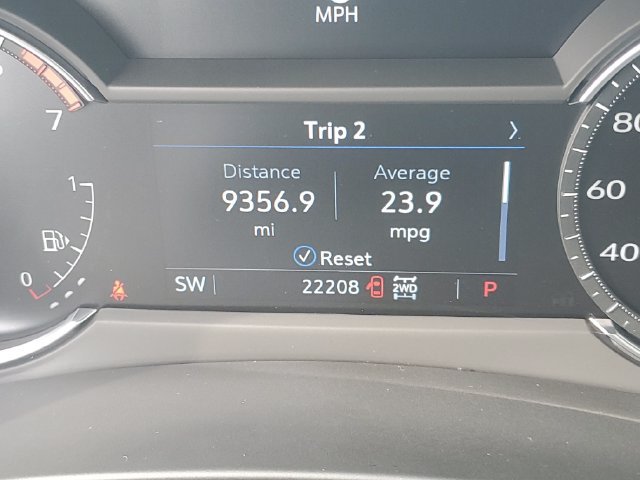 Certified 2023 Cadillac XT4 Premium Luxury w/ Cold Weather Package AWD/4WD image 18