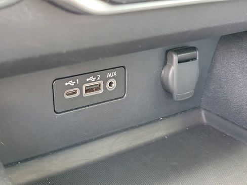 Used 2025 Nissan Altima 2.5 SV FWD image 28