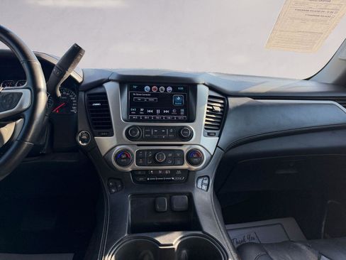 Used 2017 GMC Yukon SLT image 11