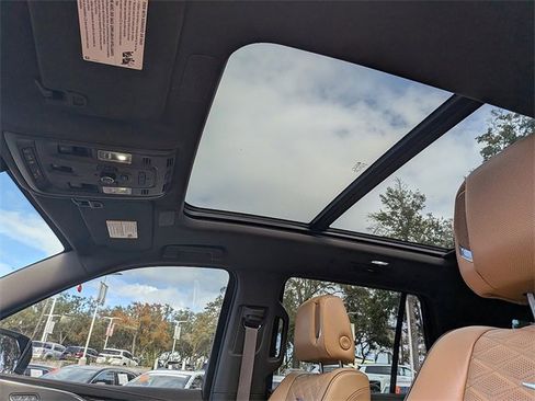 Certified 2021 Cadillac Escalade Premium Luxury w/ Driver Assist Tech Package image 21