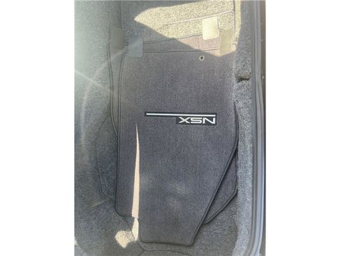 Used 2003 Acura NSX T RWD image 36
