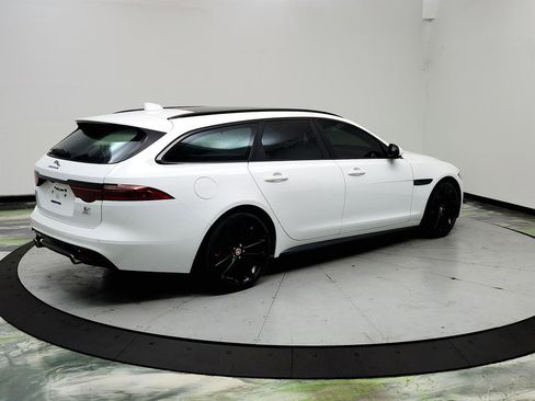 Used 2018 Jaguar XF S AWD/4WD image 5