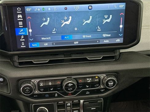 Used 2024 Jeep Wrangler Willys 4xe image 14