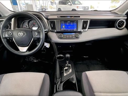 Used 2015 Toyota RAV4 XLE FWD image 7