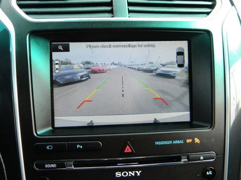 Used 2016 Ford Explorer Sport w/ Equipment Group 401A image 21