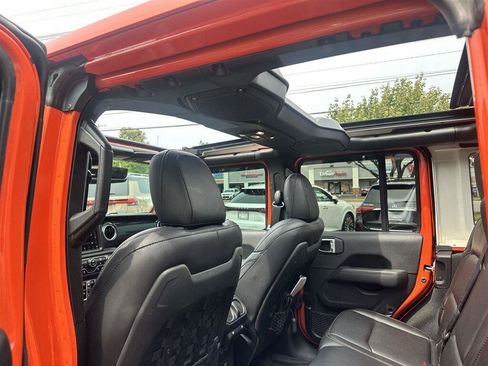 Used 2023 Jeep Wrangler Unlimited Rubicon 392 AWD/4WD image 28