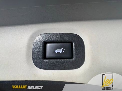Used 2020 Nissan Rogue SV AWD/4WD image 12