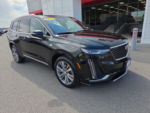 Used 2024 Cadillac XT6 Premium Luxury AWD/4WD image 1