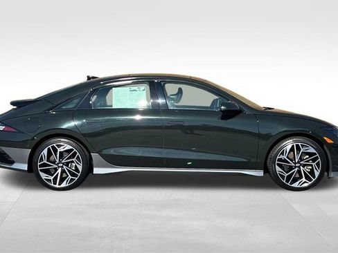 Used 2024 Hyundai Ioniq 6 Limited RWD image 3