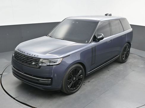 Used 2025 Land Rover Range Rover SE AWD/4WD image 39