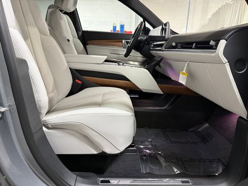 New 2026 Cadillac Vistiq Luxury AWD/4WD image 53