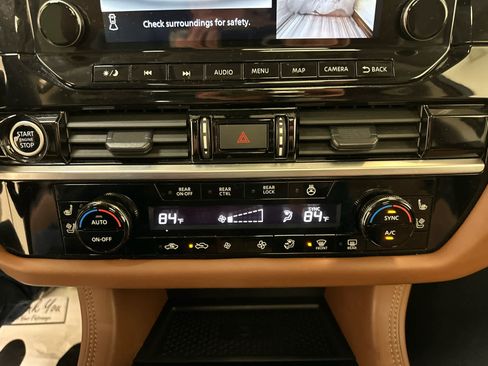 Certified 2024 Nissan Pathfinder Platinum image 19