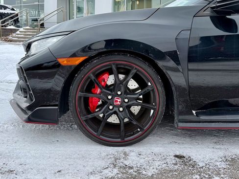 Used 2018 Honda Civic Type R image 25