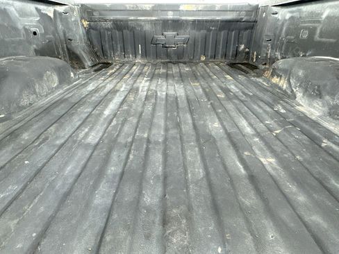 Used 2022 Chevrolet Silverado 2500 Custom w/ Custom Value Package image 32