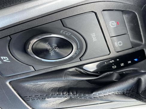 Used 2023 Toyota RAV4 XLE image 26