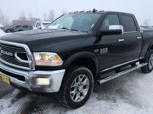 Used 2017 RAM 2500 Limited image 3