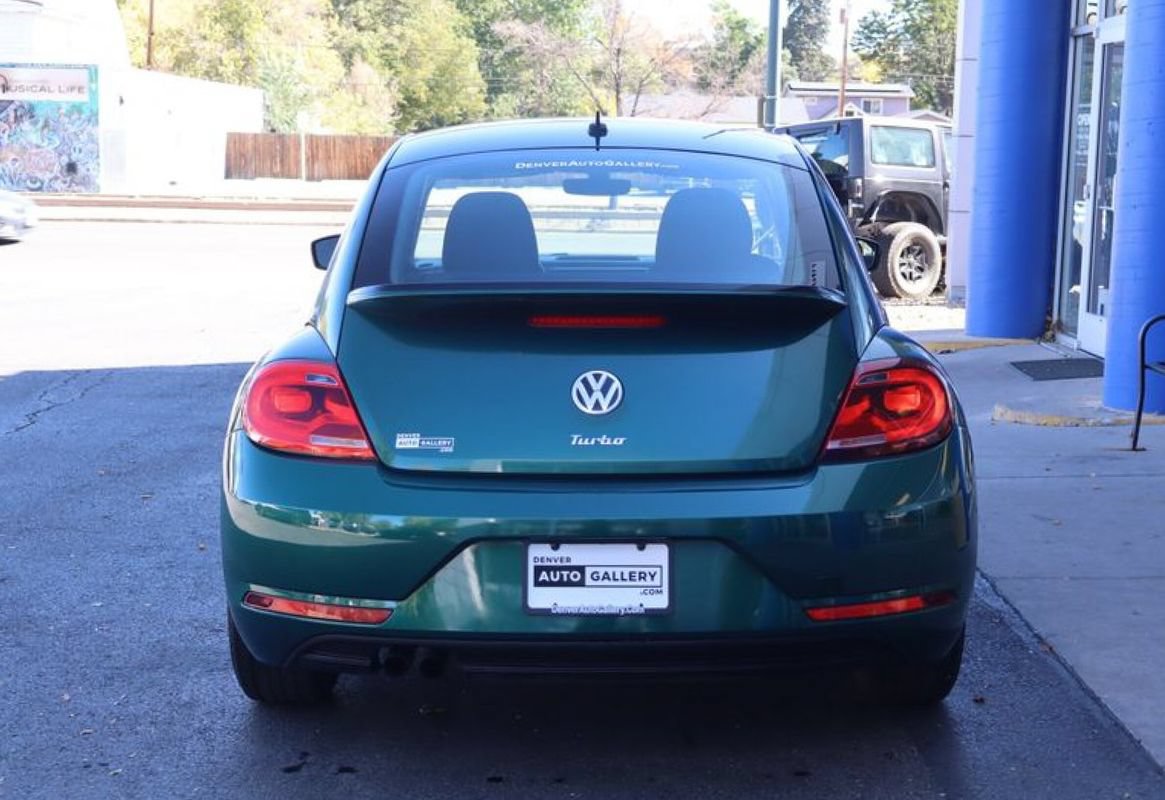 Used 2017 Volkswagen Beetle 1.8T S FWD image 4
