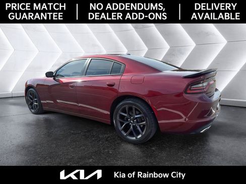 Used 2019 Dodge Charger SXT w/ Blacktop Package RWD image 7