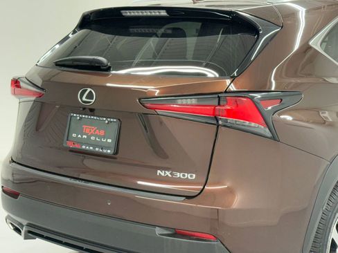 Used 2019 Lexus NX 300 FWD image 12