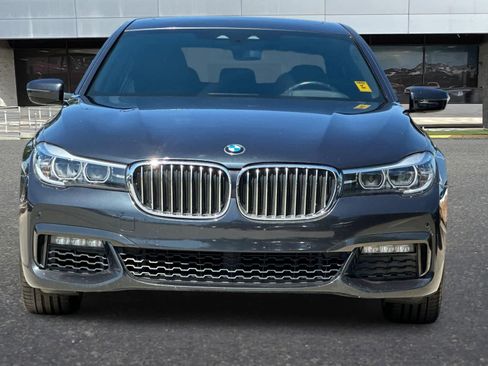 Used 2019 BMW 740i w/ Executive Package RWD image 11