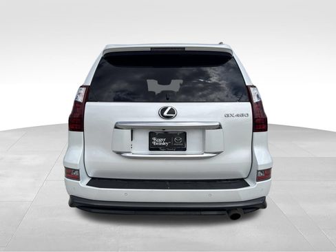 Used 2022 Lexus GX 460 Luxury w/ Sport Design Package AWD/4WD image 6