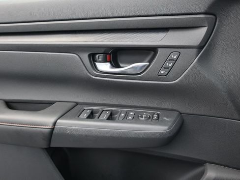 Used 2025 Honda CR-V Sport-L image 16
