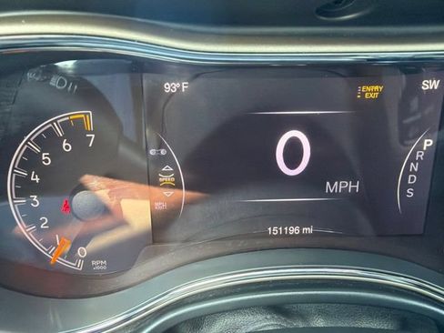 Used 2015 Jeep Grand Cherokee Overland AWD/4WD image 19