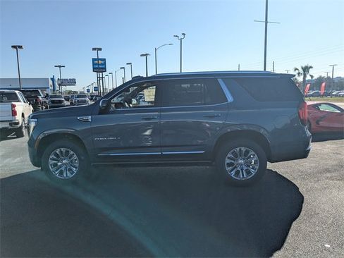 New 2026 GMC Yukon Denali w/ Sun & Power Step Package image 7